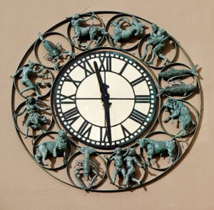I 2010 ble Oslos nye astrologiske ur innviet på Karl Johans gate 3